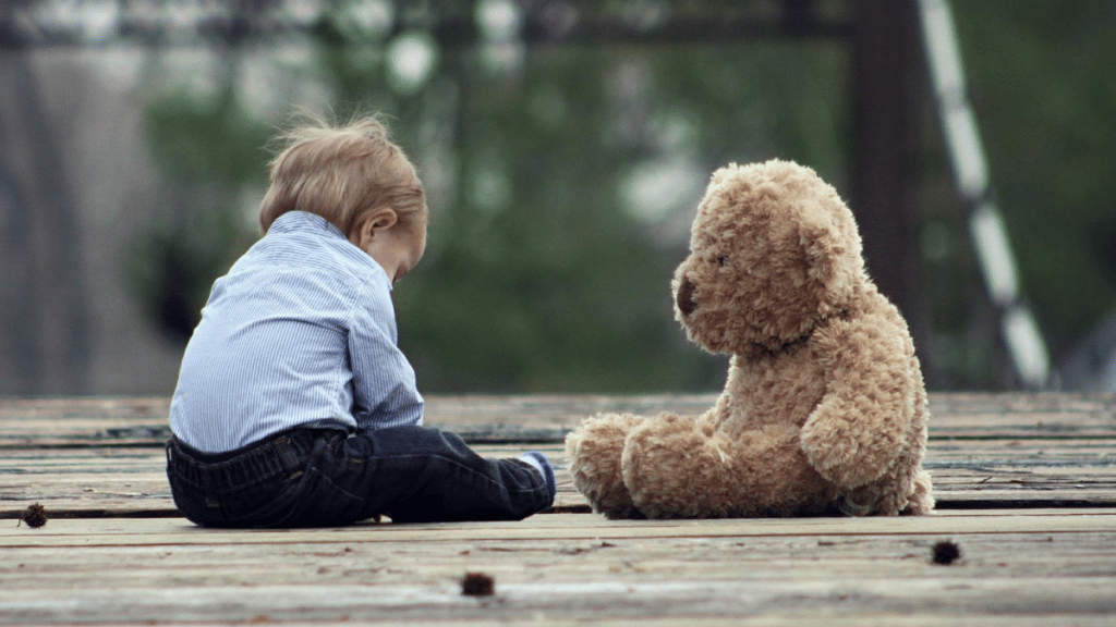 Retirez cette peluche des mains de votre enfant !