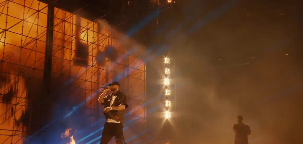 Booba au stade de France: le concert débute, nous le suivons en live !