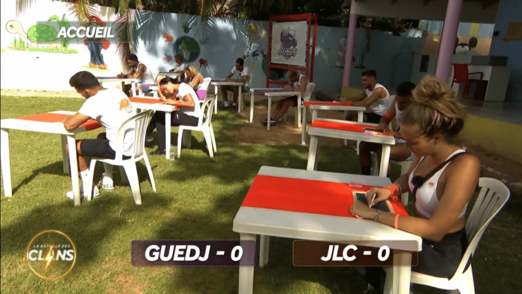 « La Bataille des Clans » (S01E46) : La JLC remporte l'épreuve de la dictée