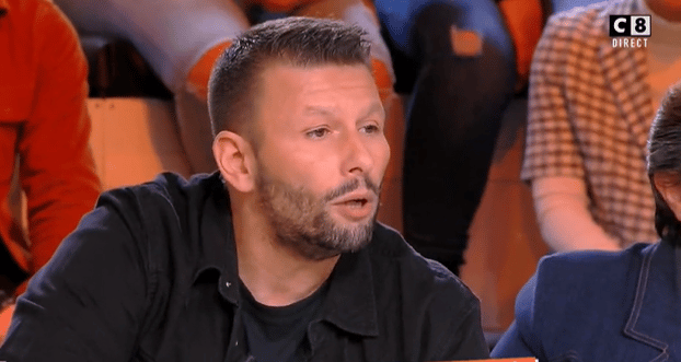TPMP : &ldquo;Quand je vois &ccedil;a, moi, je suis heureux&rdquo; Raymond Aabou r&eacute;agit face &agrave; une vid&eacute;o assez choquante