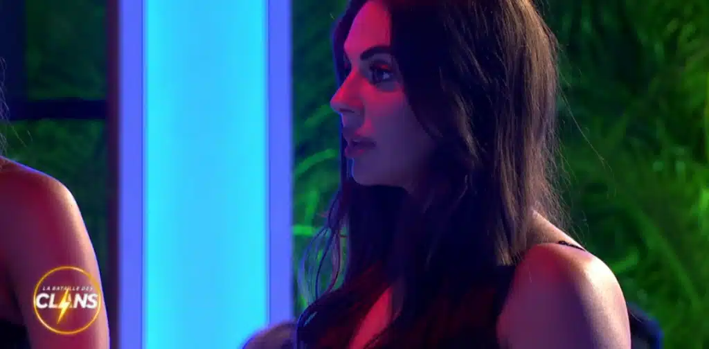 « La Bataille des Clans » (S01E51) : Laura Lajévardi se fait éliminer par le clan JLC