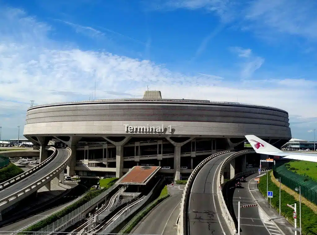 Sir Alfred : une vie en transit &agrave; l'a&eacute;roport de Roissy Charles de Gaulle