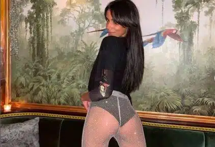 Shy'm : la chanteuse dévoile son derrière sur Instagram pour célébrer ses 37 ans