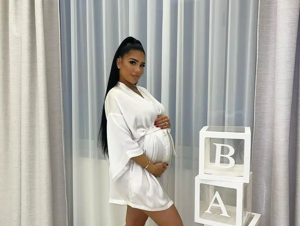 Milla Jasmine : Laura Lempika et Manon Marsault font la connaissance de son fils Manny