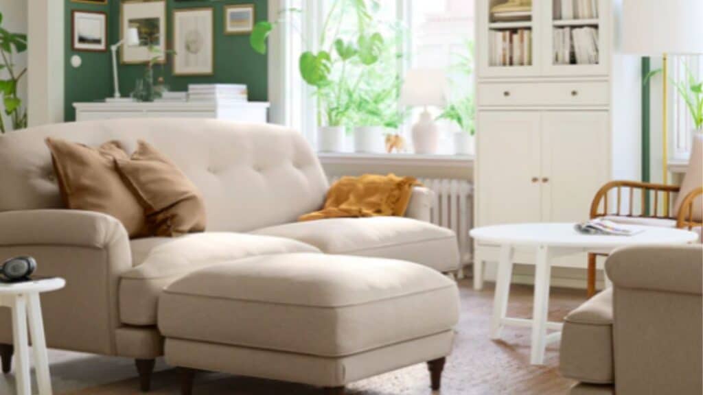 D&eacute;couvrez le nouveau canap&eacute; 60's propos&eacute; par Ikea ! Le confort tendance &agrave; prix cass&eacute;