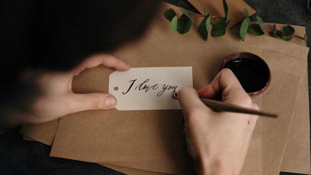 Pour écrire une lettre d'amour, il apprend à lire et à écrire à 50 ans !