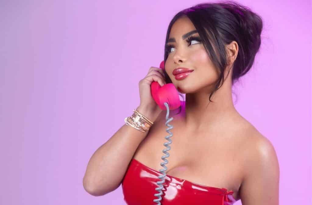 Maeva Ghennam : La Marseillaise unfollow Greg Yega et explique pourquoi