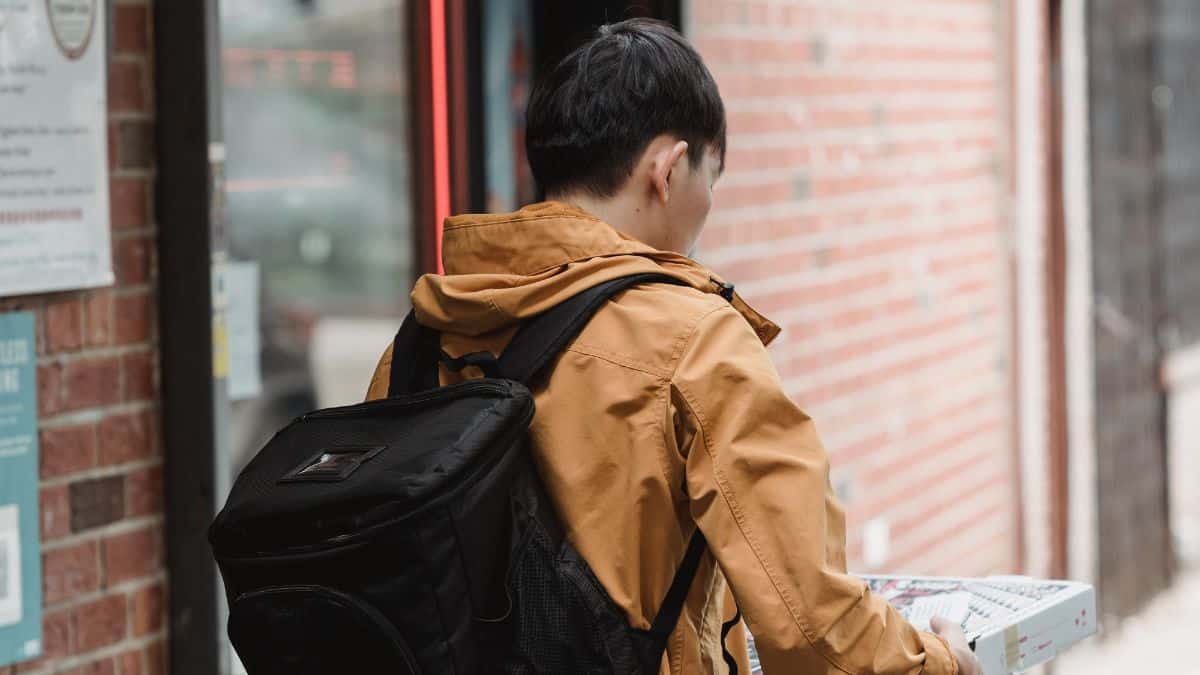 Une livraison qui change une vie : L'histoire fascinante de Jeff Louis