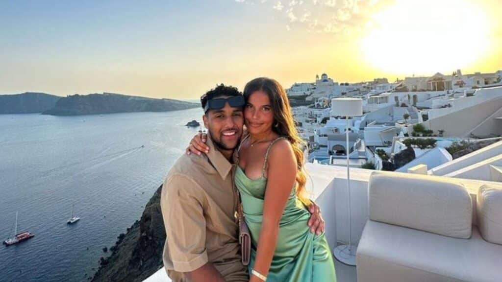 Allan se fait frapper au Maroc par un fan de Poupette Kenza ?