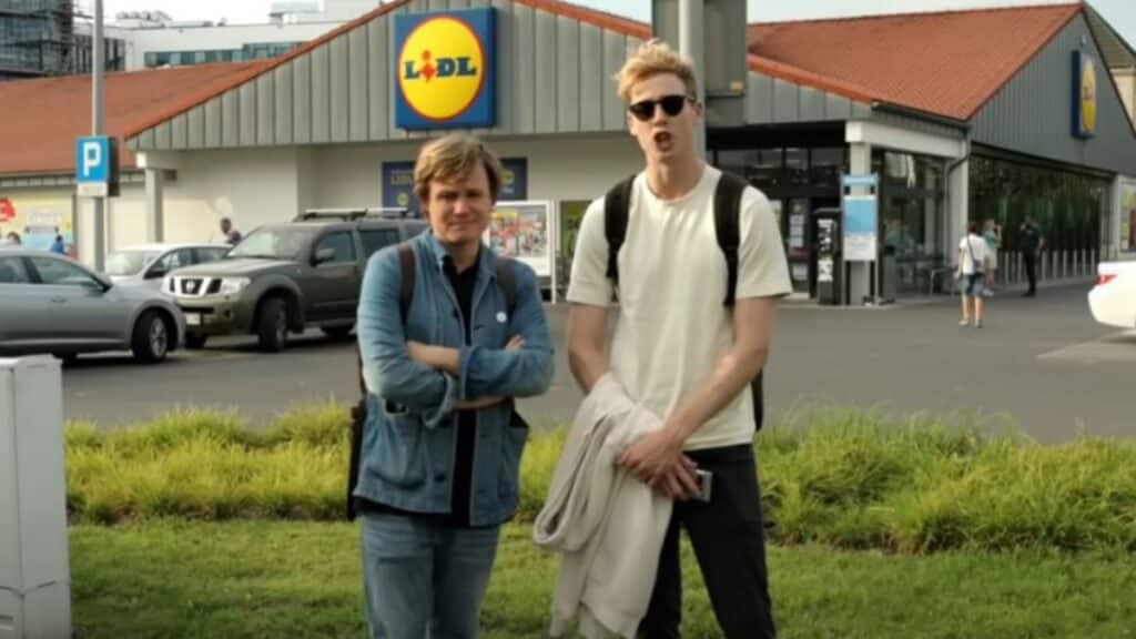 Quand la Pologne devient le supermarché des Britanniques : une démonstration surréaliste de deux Youtubeurs