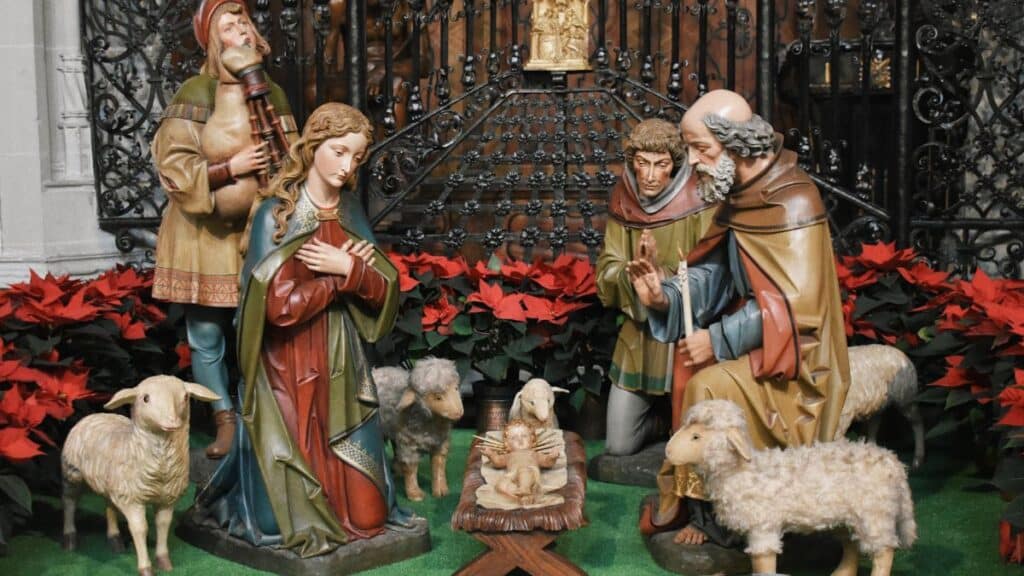 Mini Crèche De Noël En Boîte Métal 9,5x6 Cm - Statuettes Résine Sainte Famille, Moutons, Jésus | Décoration Maison, Bureau, Cadeau
