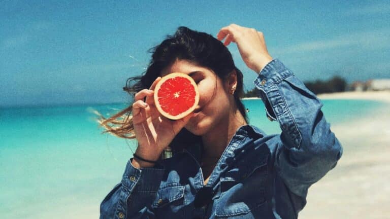 Soin de beauté naturel : Le pamplemousse, votre allié anti-âge méconnu à seulement 2 euros