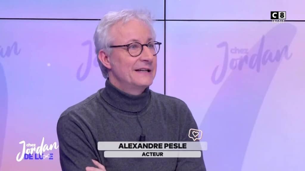« Je ne parle jamais de ma femme parce que…» : Alexandre Pesle fait son coming-out en direct “Chez Jordan”