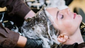 Révolution Capillaire : Optez pour une coupe en centre de formation de coiffure pour des économies incroyables !