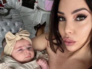 Kim Glow : Son “bébé” se fait “écraser par une voiture”, elle fonce aux urgences